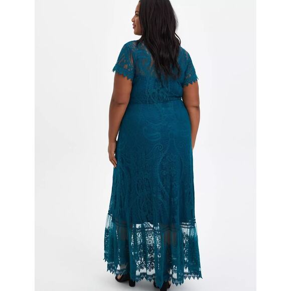 NWT Torrid Blue Maxi Lace Button-Front Skater V-Neck Dress Plus Size: 0X (12) - Picture 2 of 5